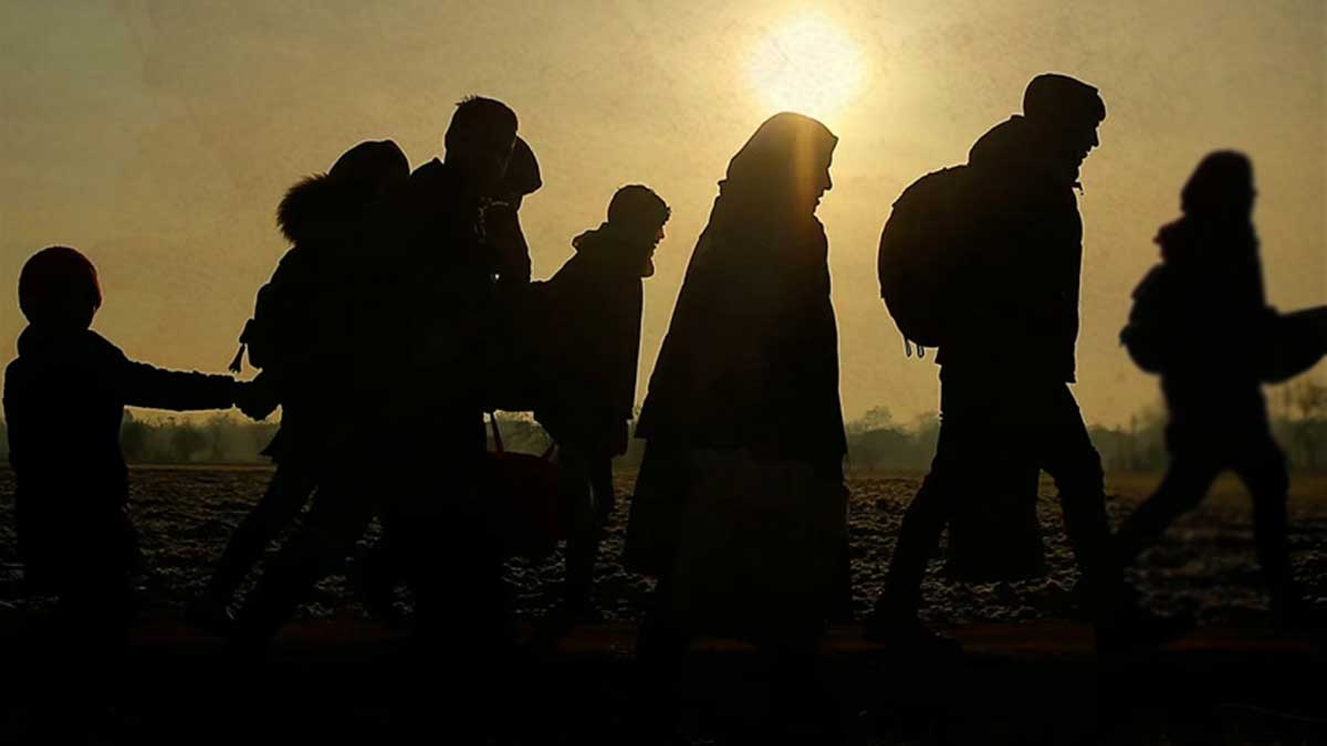 هل نهاجر من البلاد المستبدة؟